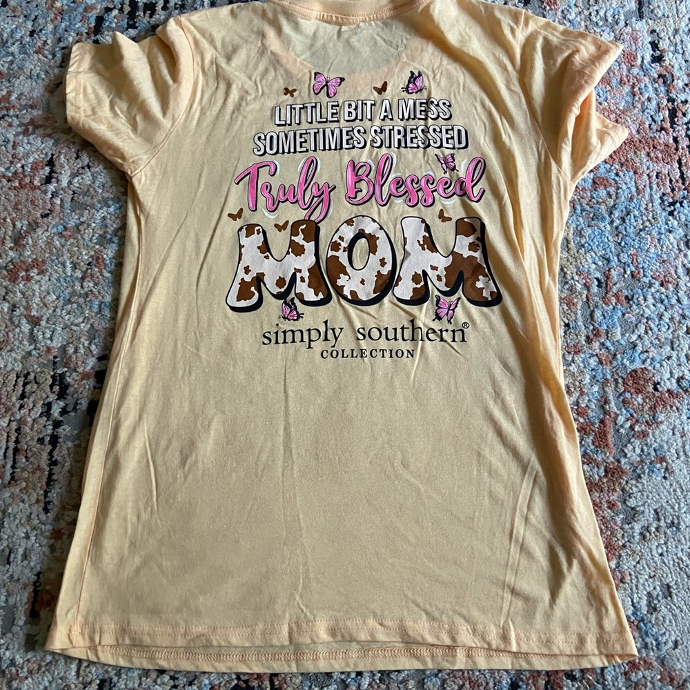 Simply Southern Truly Blessed Mom tshirt NWT